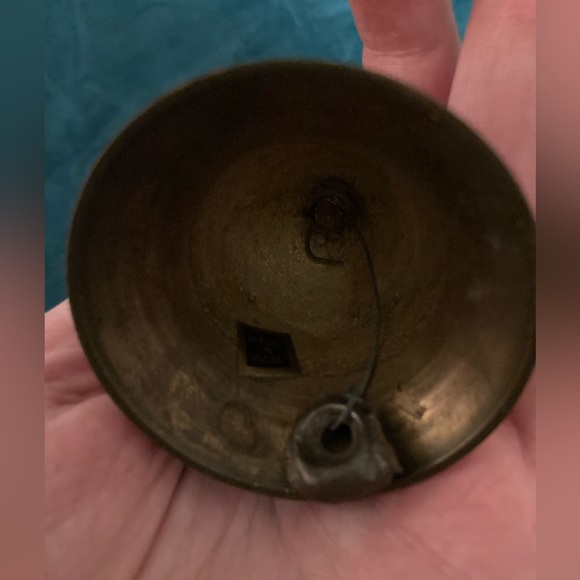 Vintage Metal Bell With Ram Top Detail - Picture 10 of 13